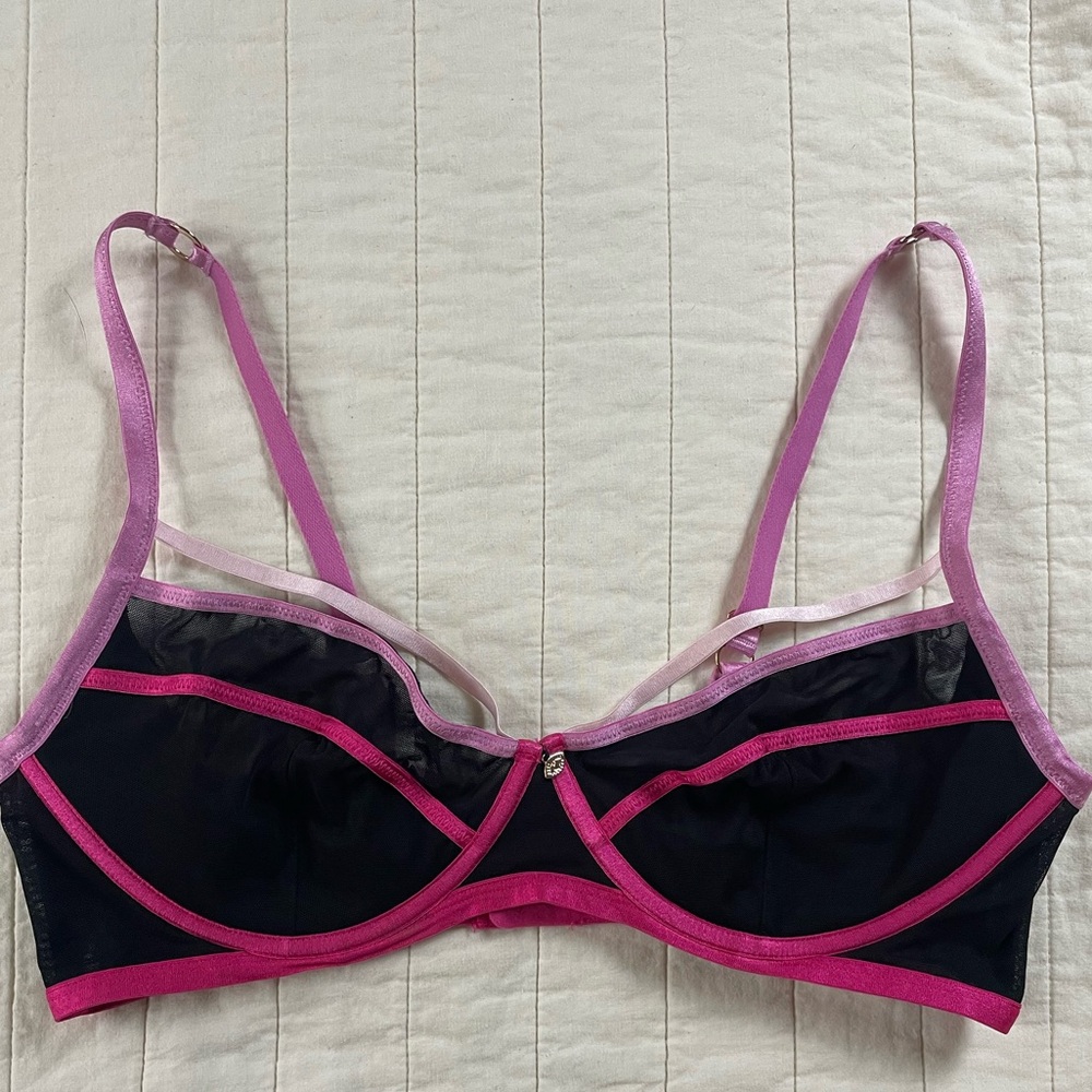 Sofia by Sofia Vergara Pink and Black Strappy Mesh Bra 38D